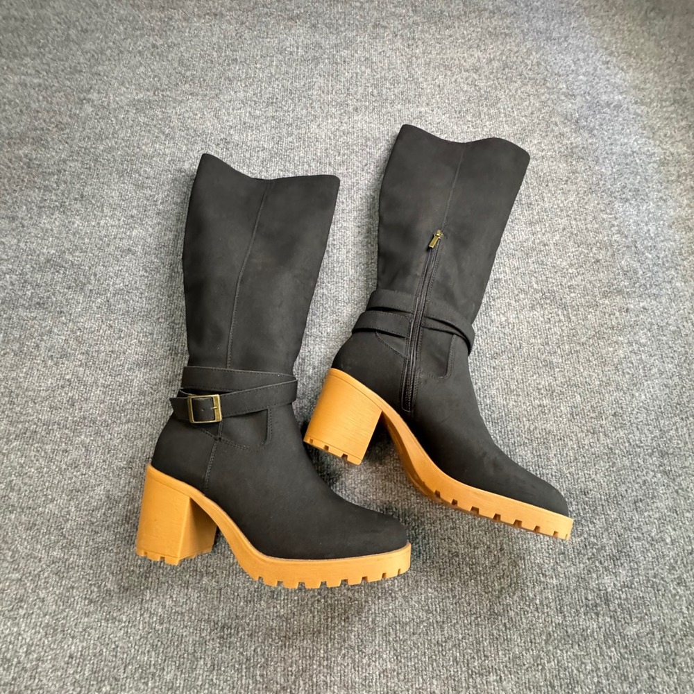Wonderly Black Faux Suede Tall Lug Sole Block Heel Boots Size 10M Side Zip